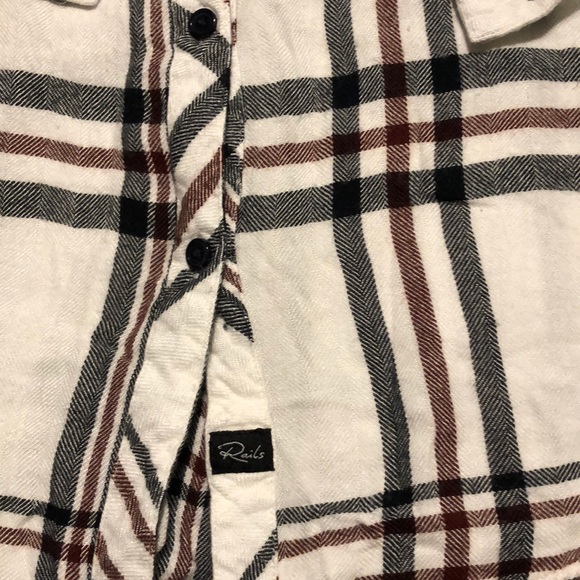 Rails button down - Picture 3 of 3